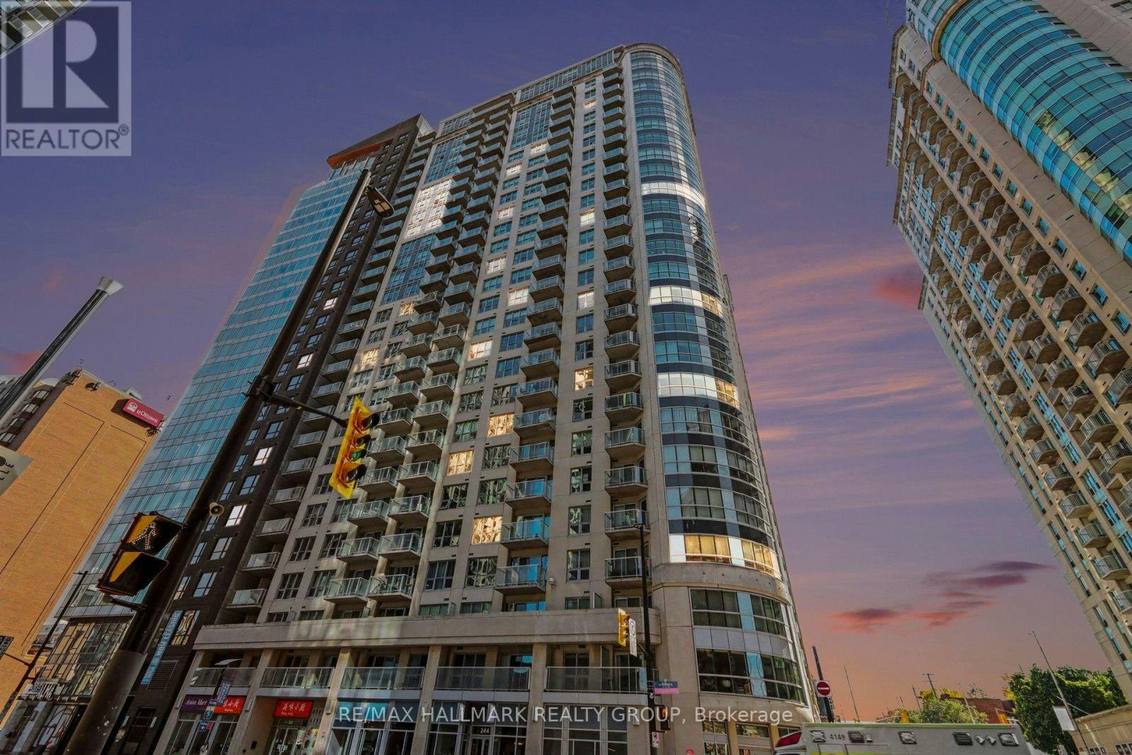 201-242 Rideau Street, Ottawa, ON, K1N 0B7