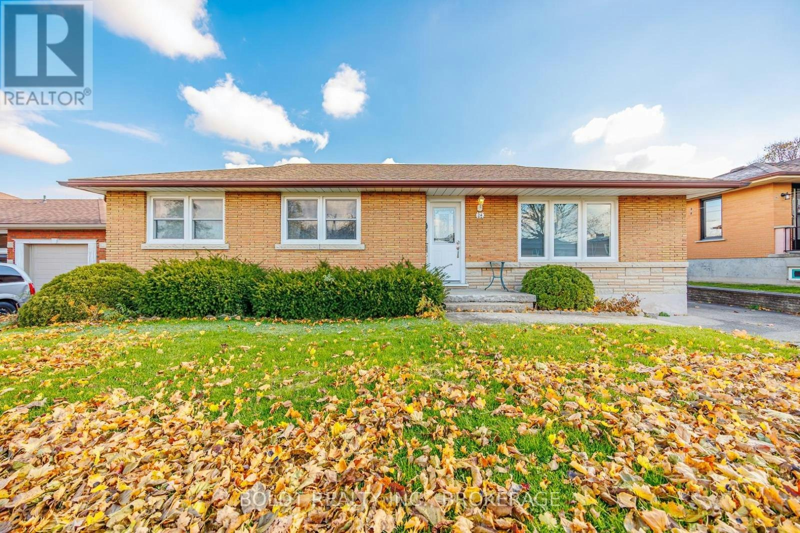 24 Winslow Crescent, Thorold, ON, L2V 3S1