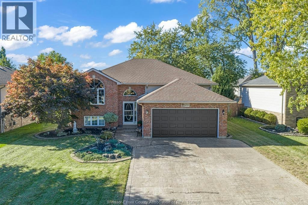 575 Carnegie, Lasalle, ON, N9J 3P6