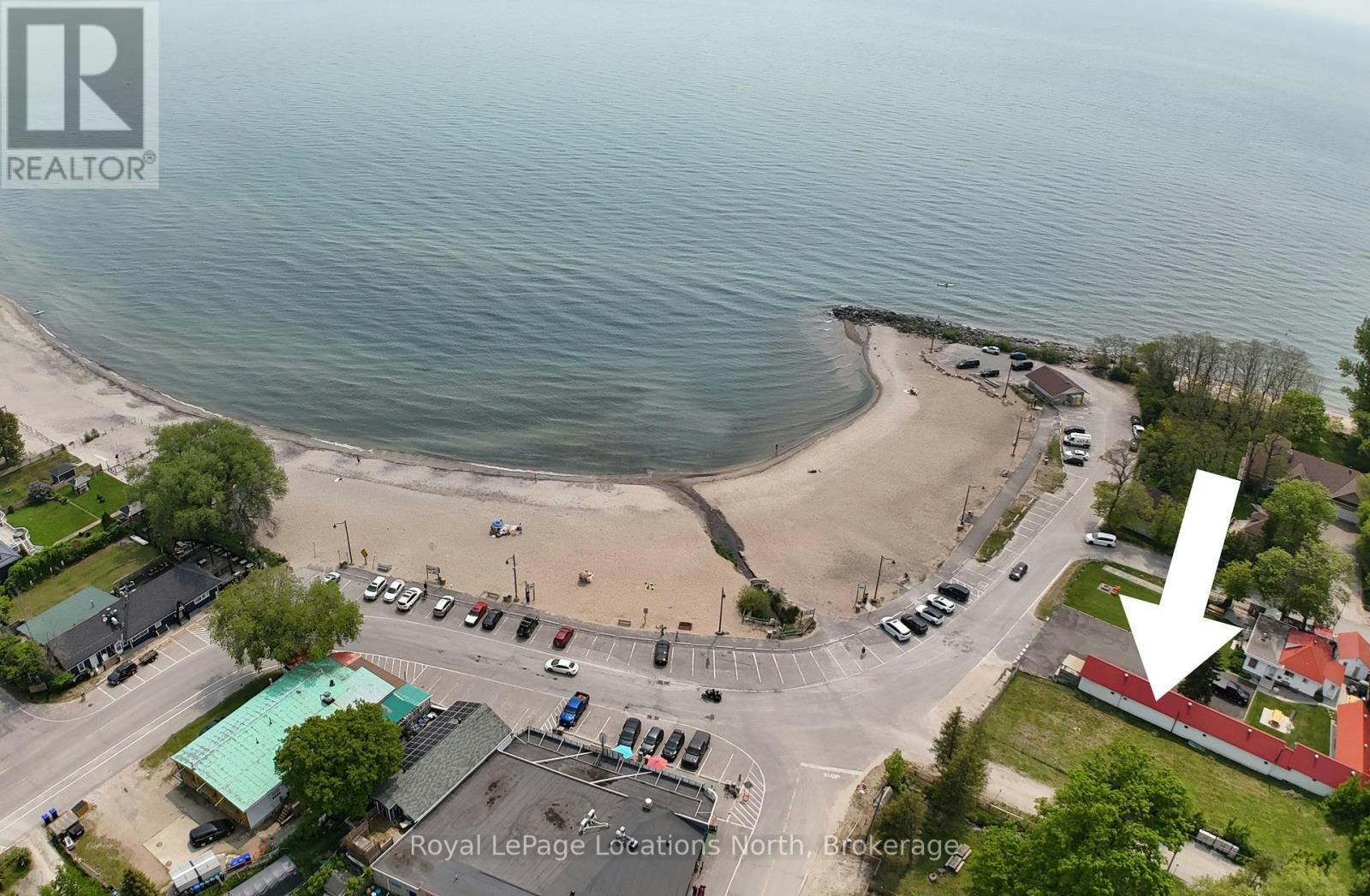 11 Tiny Beaches Road N, Tiny, ON, L0L 2J0