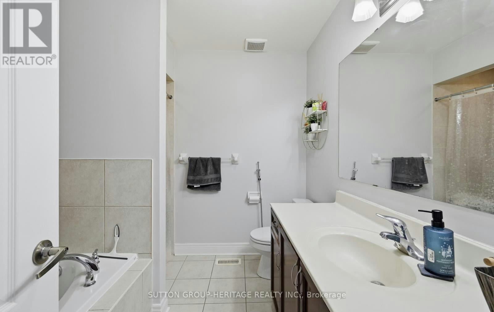 29 Tozer Crescent, Ajax, ON, L1T 4Z9 - 18