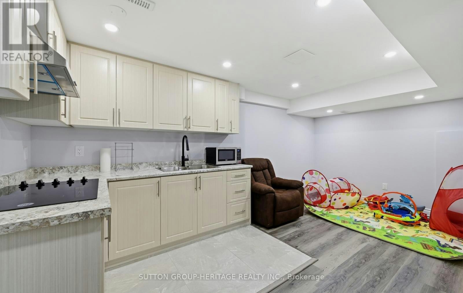 29 Tozer Crescent, Ajax, ON, L1T 4Z9 - 24