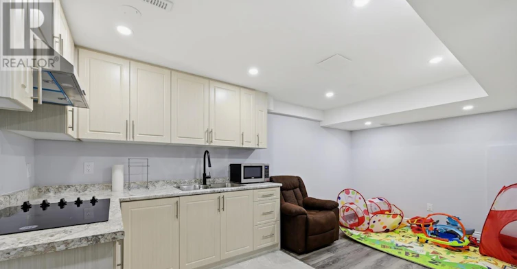 29 Tozer Crescent, Ajax, ON, L1T 4Z9 - 24