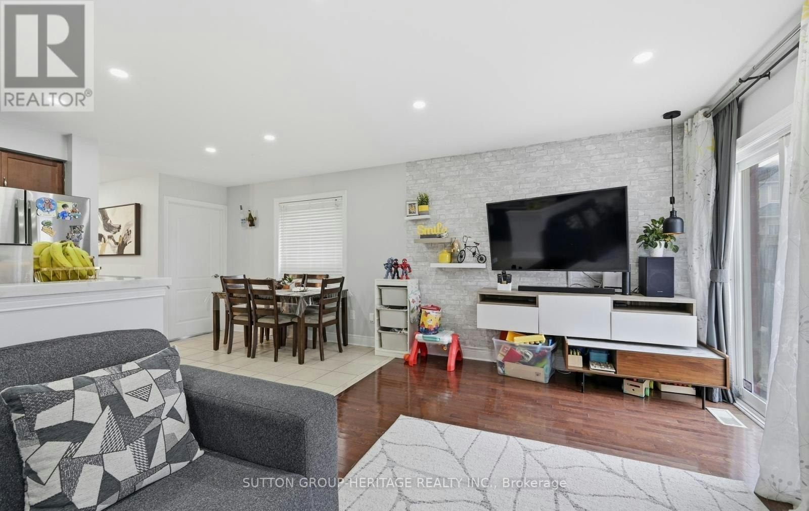 29 Tozer Crescent, Ajax, ON, L1T 4Z9 - 10