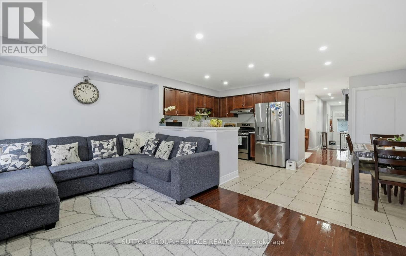 29 Tozer Crescent, Ajax, ON, L1T 4Z9 - 3