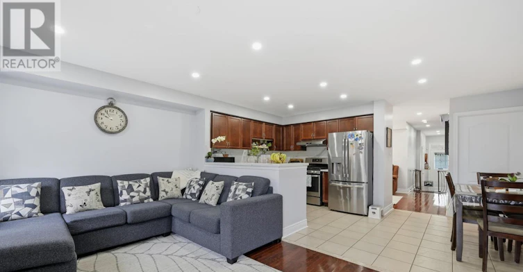 29 Tozer Crescent, Ajax, ON, L1T 4Z9 - 3