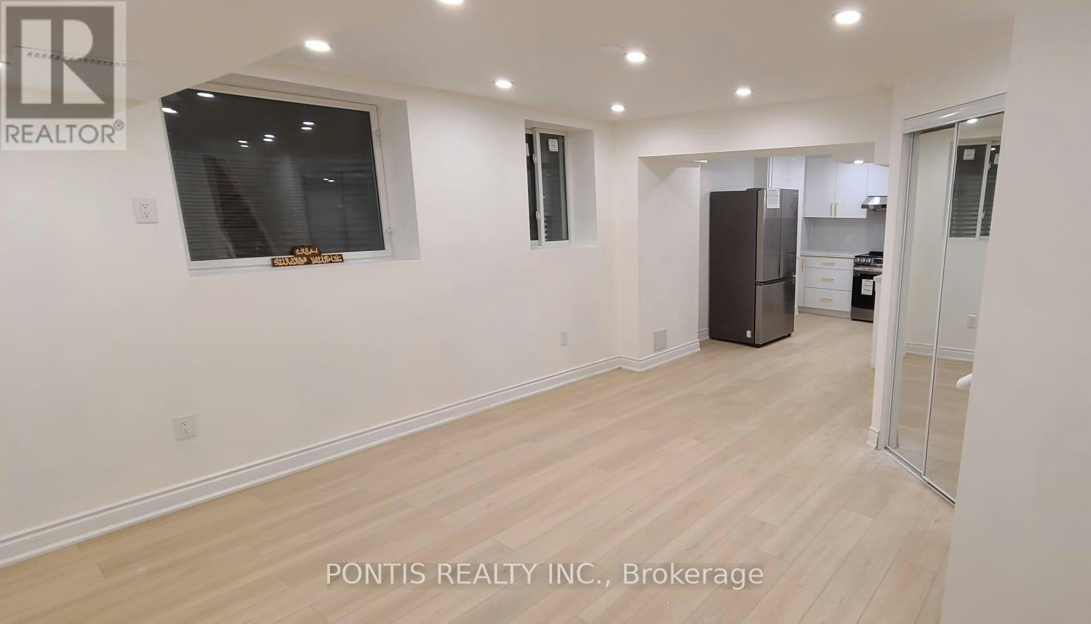 BSMT-959 Cherry Court, Milton, ON, L9E 1P8 - 2