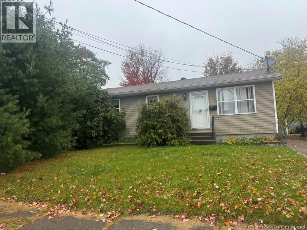 61 Mckenzie Avenue, Moncton, NB, E1C 7Y8