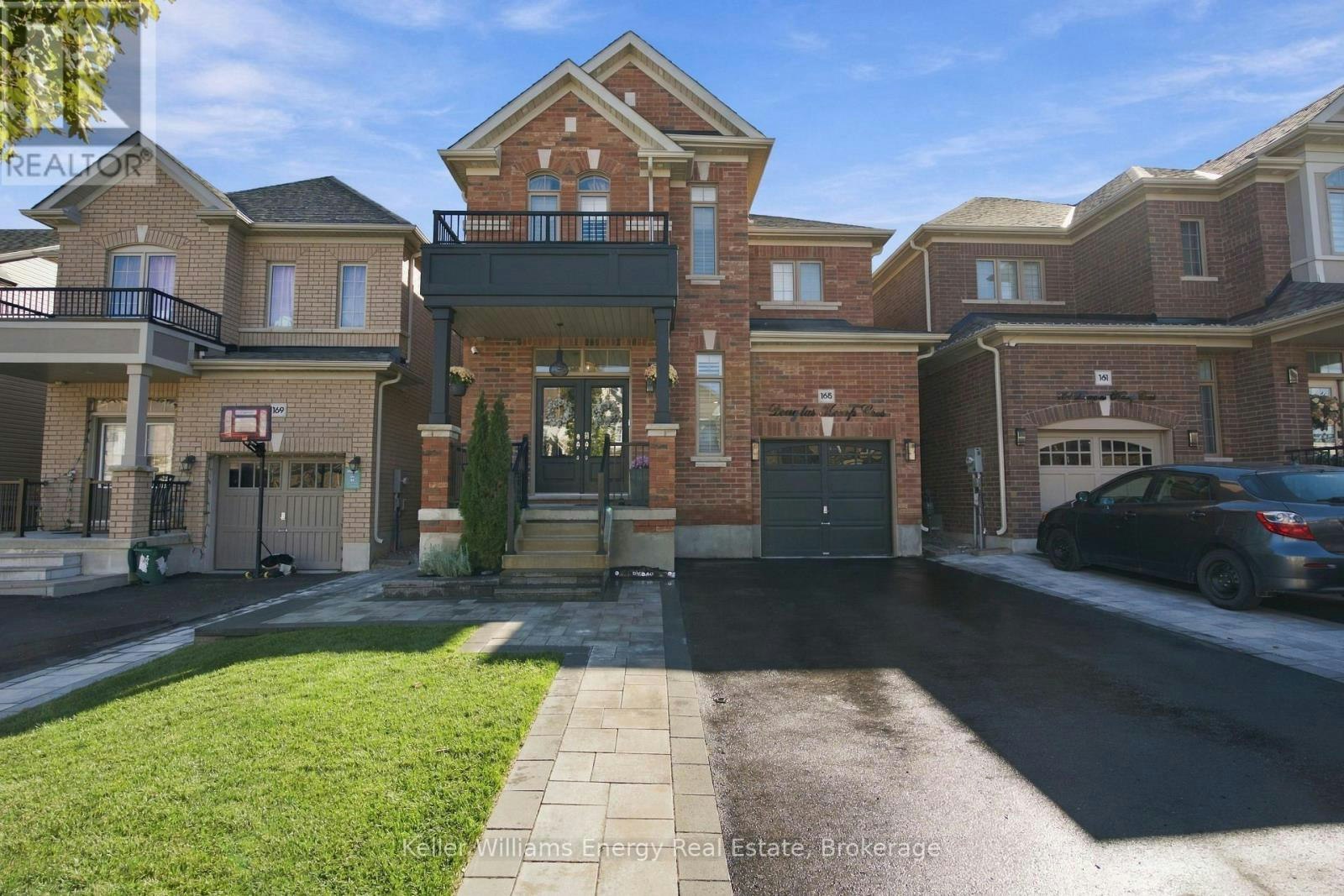 165 Douglas Kemp Crescent, Clarington, ON, L1C 7E4