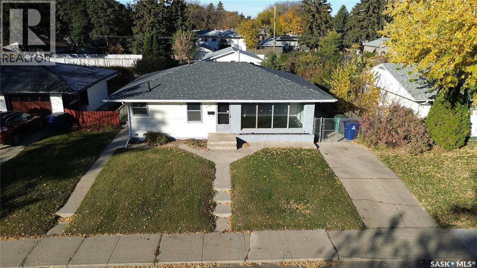 607 Q Avenue N, Saskatoon, SK, S7L 2Y2