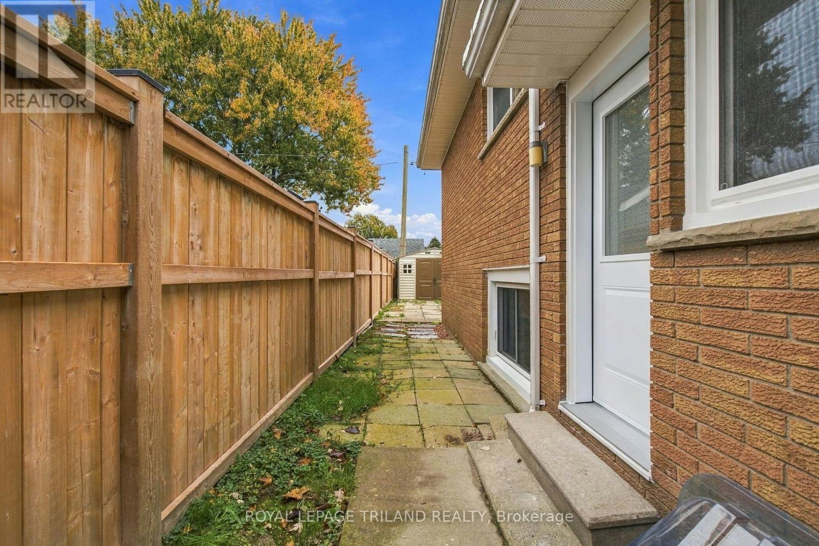 UPPER-27 Aldborough Avenue, St. Thomas, ON, N5R 4S8 - 26
