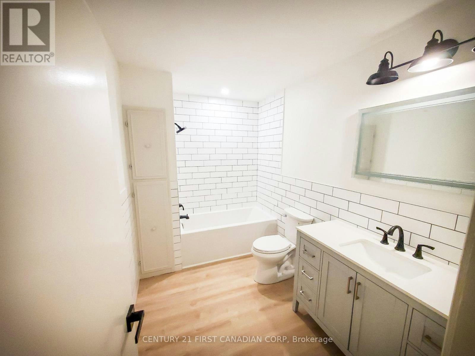 UPPER-29 Ford Crescent, London, ON, N6G 1H8 - 11