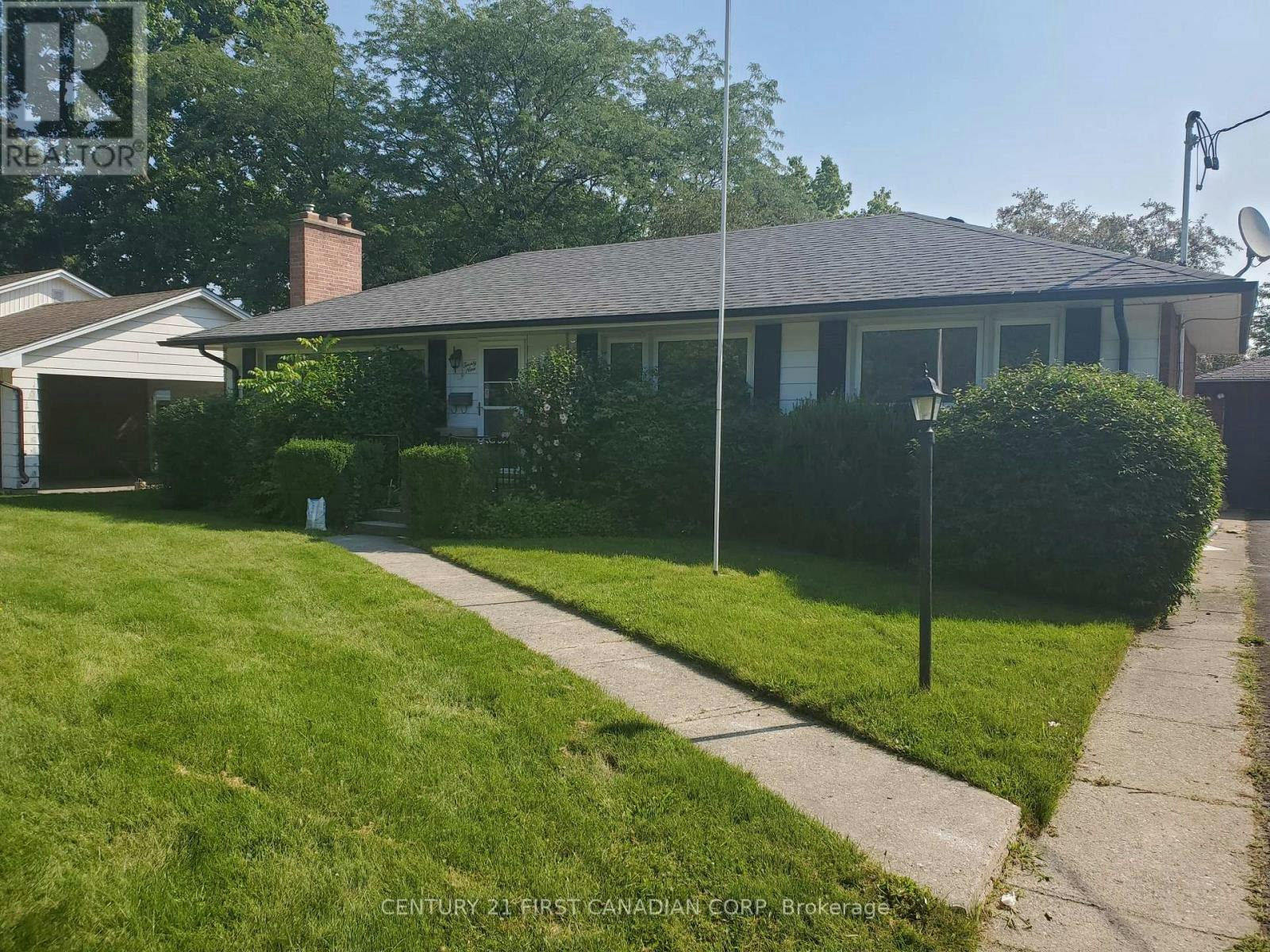 UPPER-29 Ford Crescent, London, ON, N6G 1H8