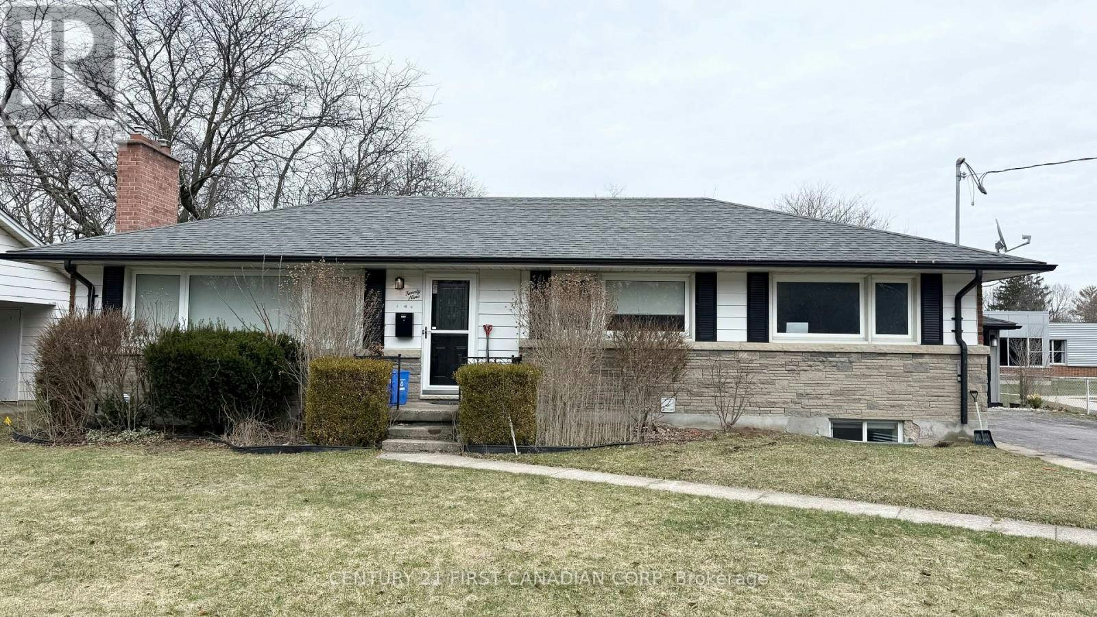 LOWER-29 Ford Crescent, London, ON, N6G 1H8