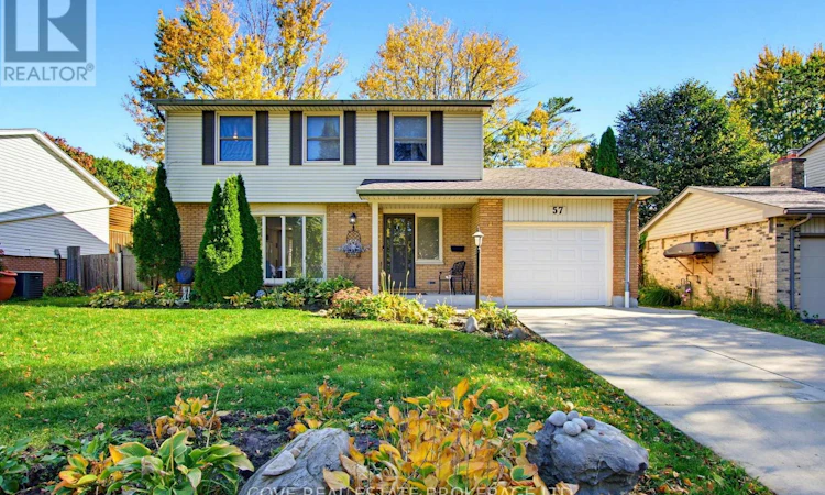 57 Lloyd Manor Crescent
