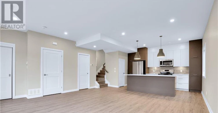 314 Mona Avenue, Ottawa, ON, K1L 7A2 - 5