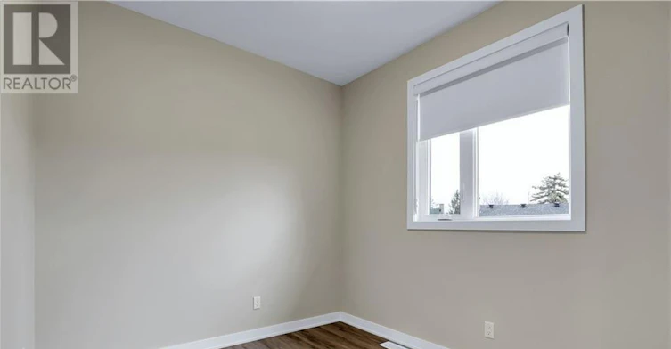 314 Mona Avenue, Ottawa, ON, K1L 7A2 - 18