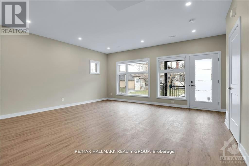 314 Mona Avenue, Ottawa, ON, K1L 7A2 - 12