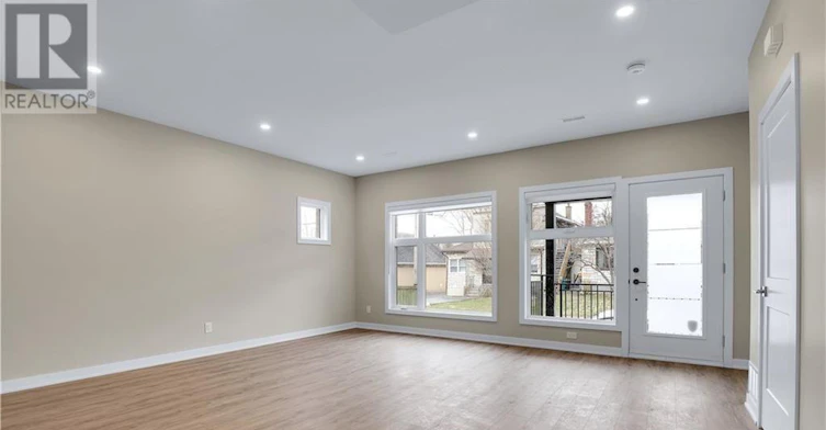 314 Mona Avenue, Ottawa, ON, K1L 7A2 - 12