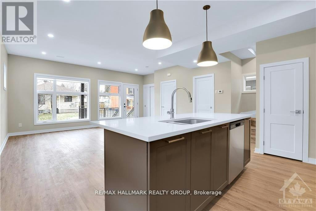 314 Mona Avenue, Ottawa, ON, K1L 7A2 - 10