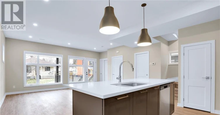 314 Mona Avenue, Ottawa, ON, K1L 7A2 - 10