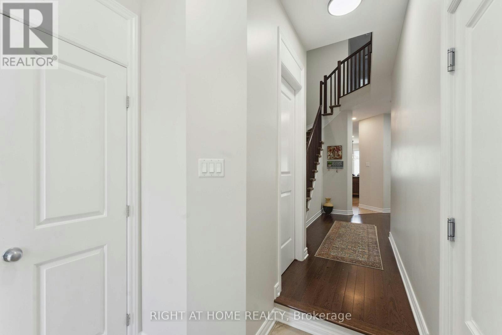 819 Miikana Road, Ottawa, ON, K1X 0G5 - 3