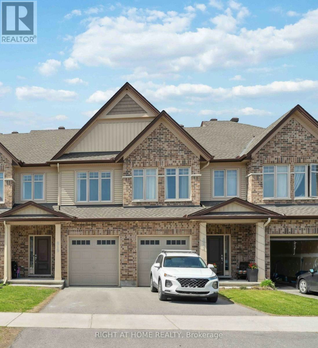 819 Miikana Road, Ottawa, ON, K1X 0G5