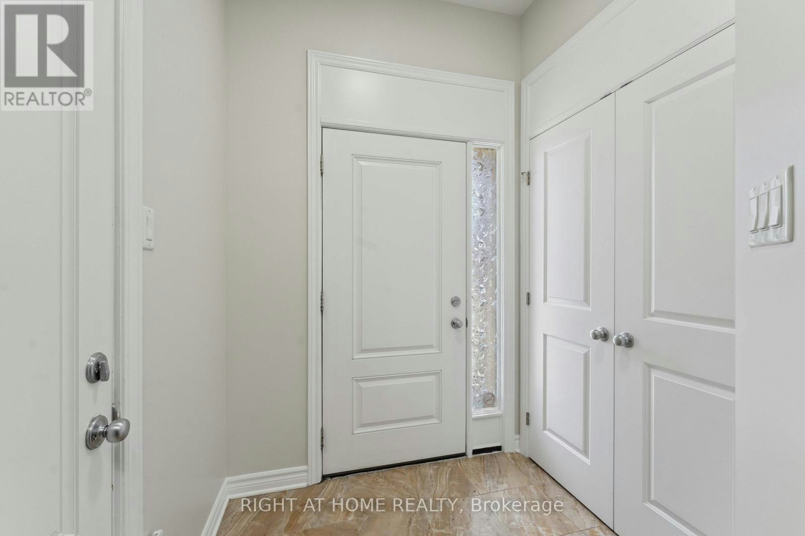819 Miikana Road, Ottawa, ON, K1X 0G5 - 2