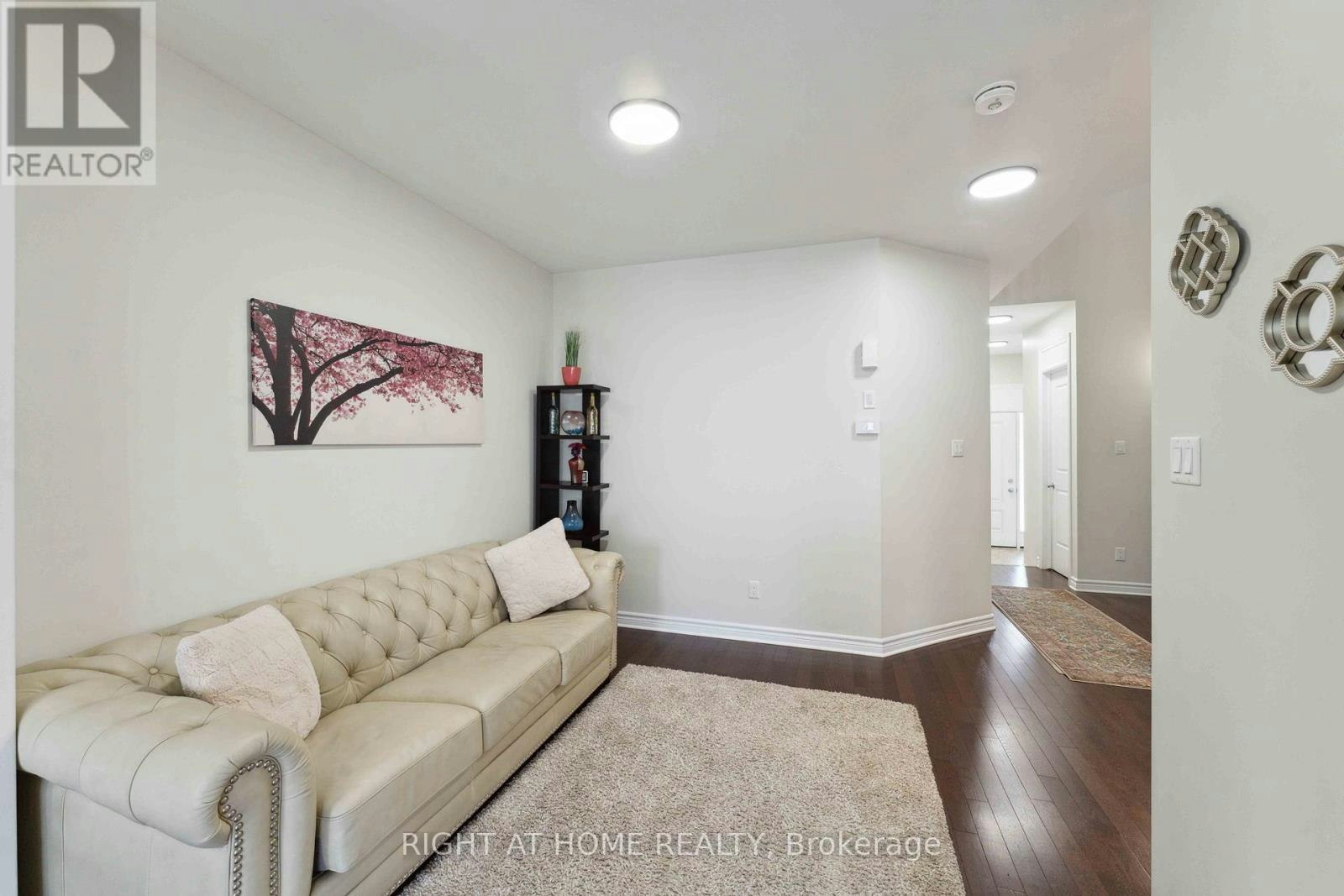 819 Miikana Road, Ottawa, ON, K1X 0G5 - 10