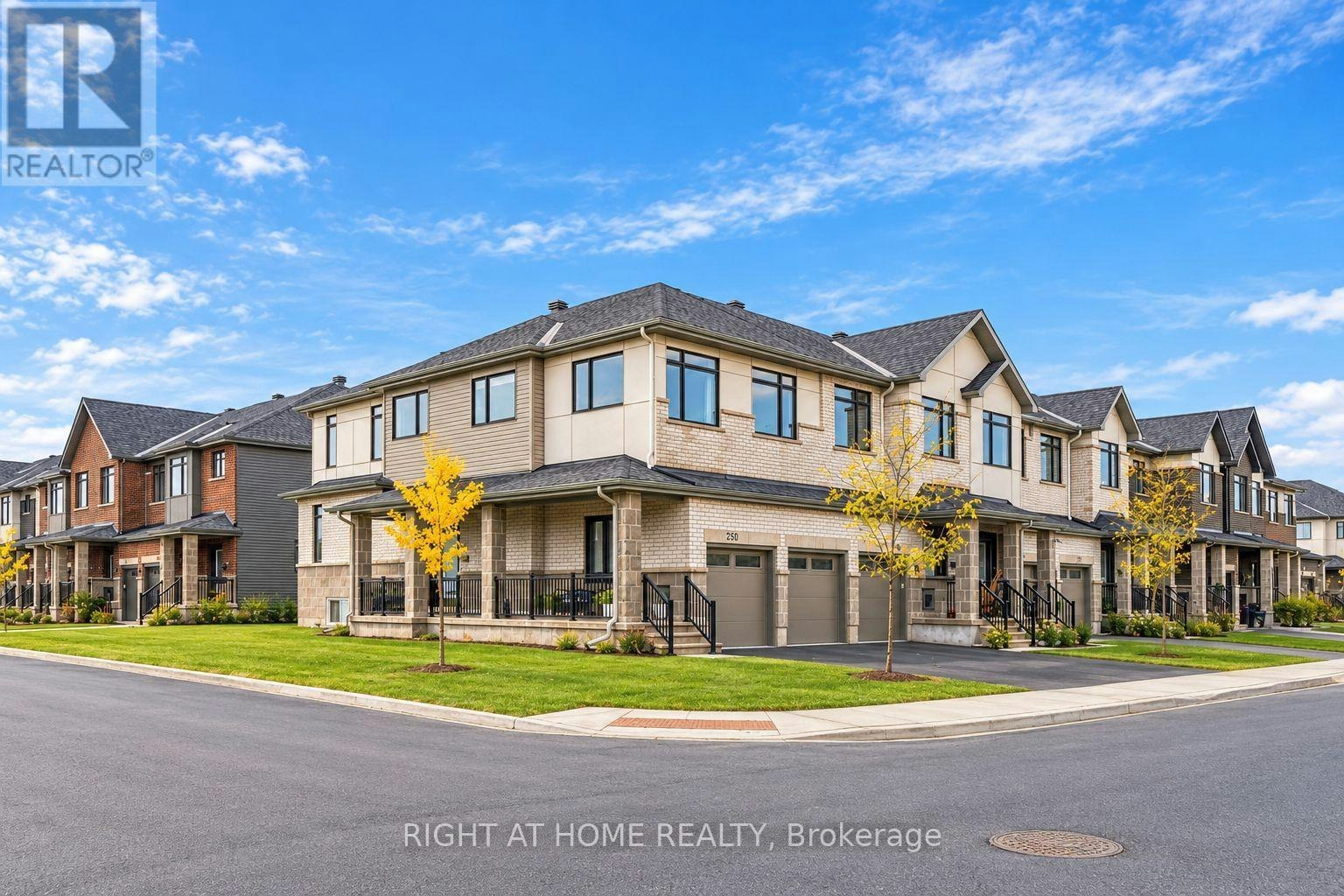 250 Monticello Avenue, Ottawa, ON, K2S 2S1