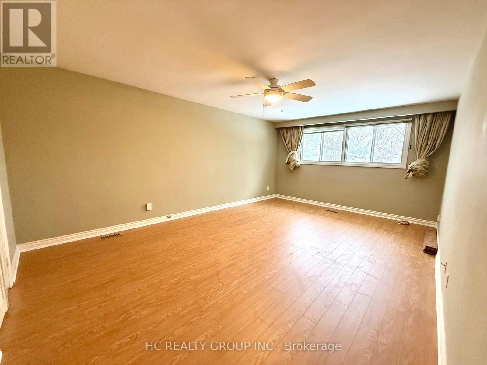 54 Kentland Crescent, Toronto, ON, M2M 2X6 - 11