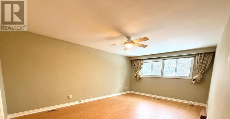 54 Kentland Crescent, Toronto, ON, M2M 2X6 - 11