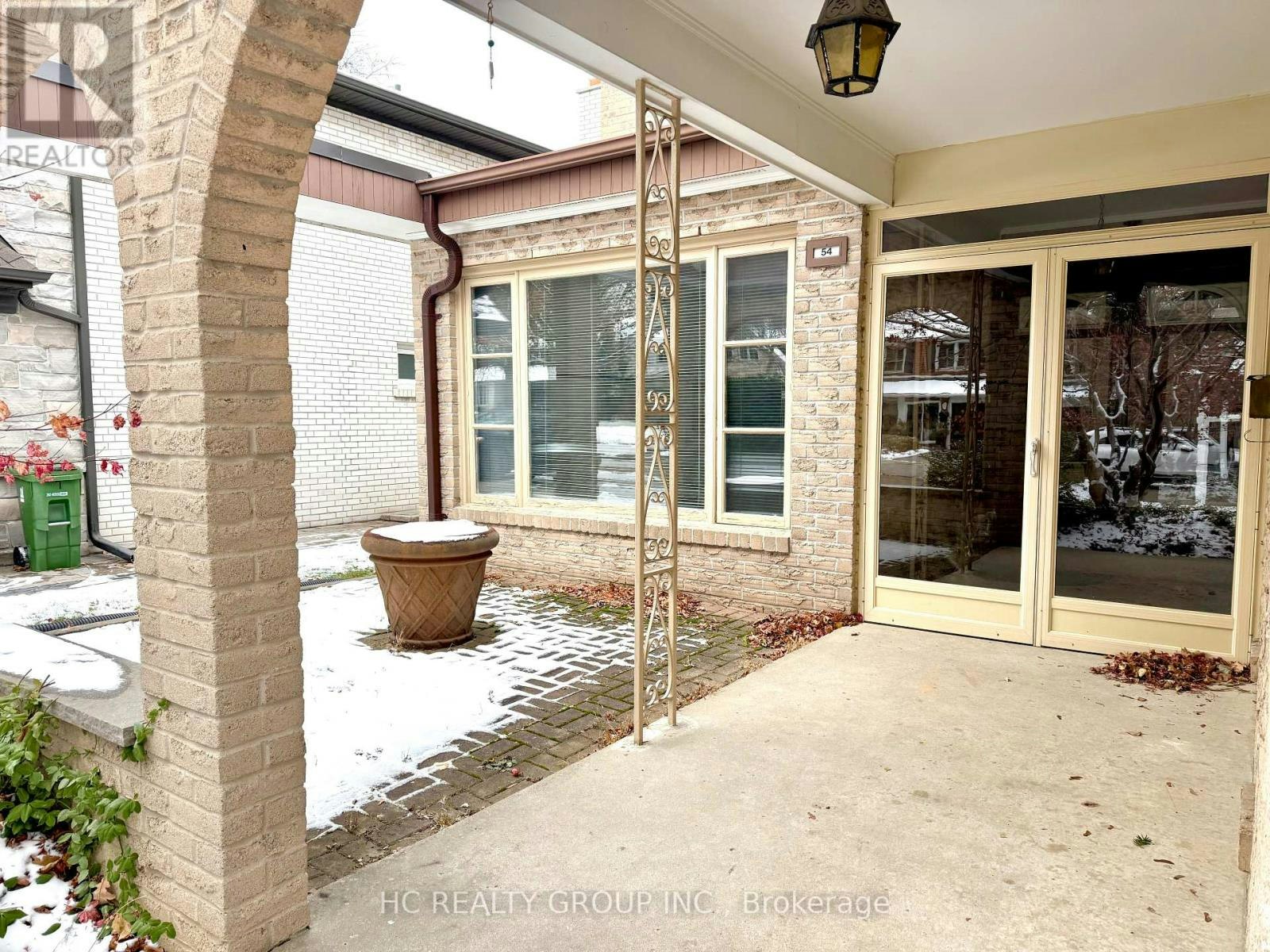 54 Kentland Crescent, Toronto, ON, M2M 2X6 - 2