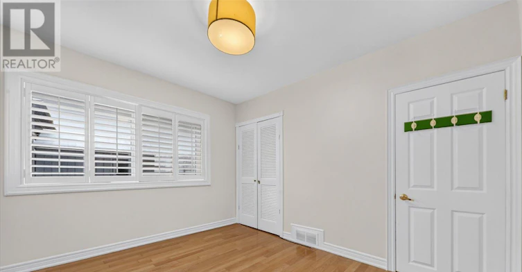 MAIN-3 Larwood Boulevard, Toronto, ON, M1M 2M4 - 24