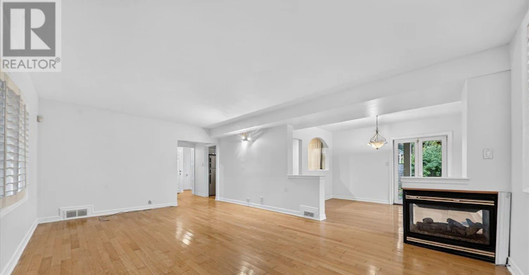 MAIN-3 Larwood Boulevard, Toronto, ON, M1M 2M4 - 7