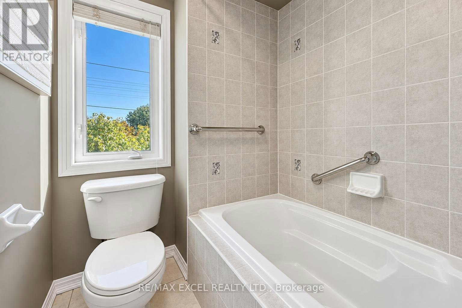 35 Stoneheath Crescent, Markham, ON, L6C 2K9 - 35