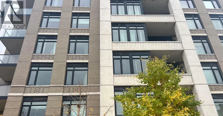 911-111 Upper Duke Crescent, Markham, ON, L6G 0C8