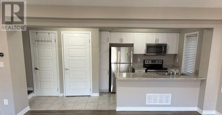63 Bond Head Court, Milton, ON, L9E 1G4 - 4