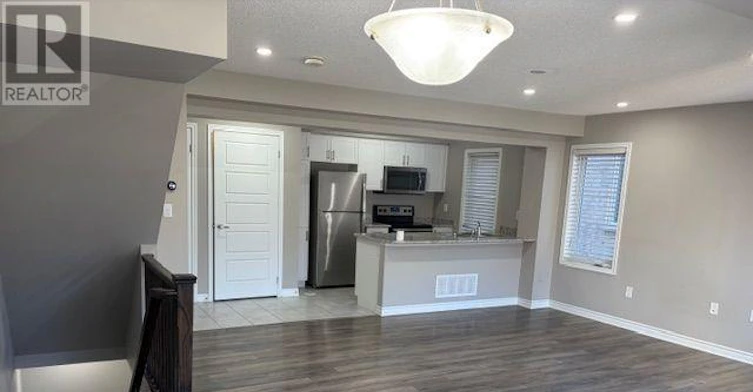 63 Bond Head Court, Milton, ON, L9E 1G4 - 6