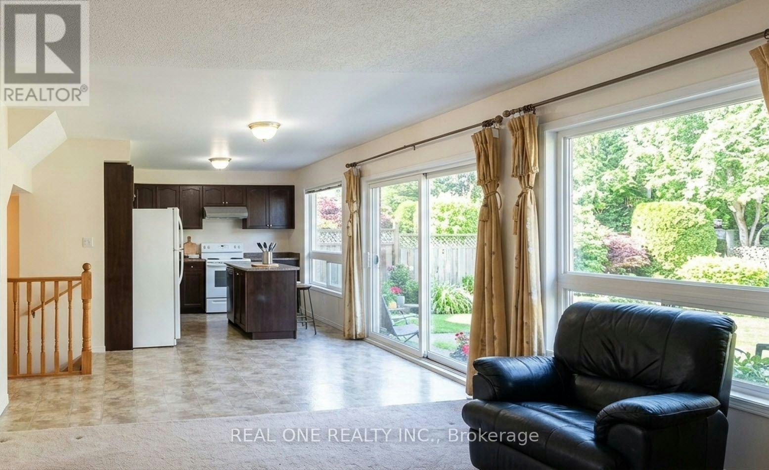 209 Blackburn Drive, Brantford, ON, N3T 0A5 - 6