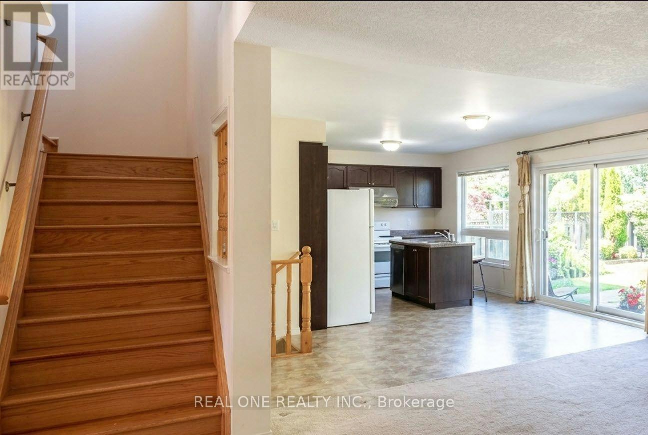 209 Blackburn Drive, Brantford, ON, N3T 0A5 - 7