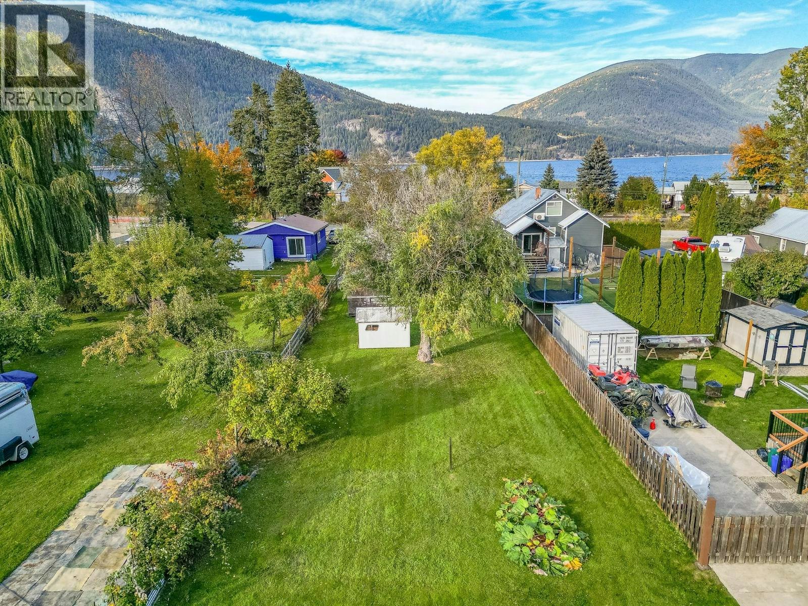 4760 NE Canoe Beach Drive Drive, Salmon Arm, BC, V0E 1K0