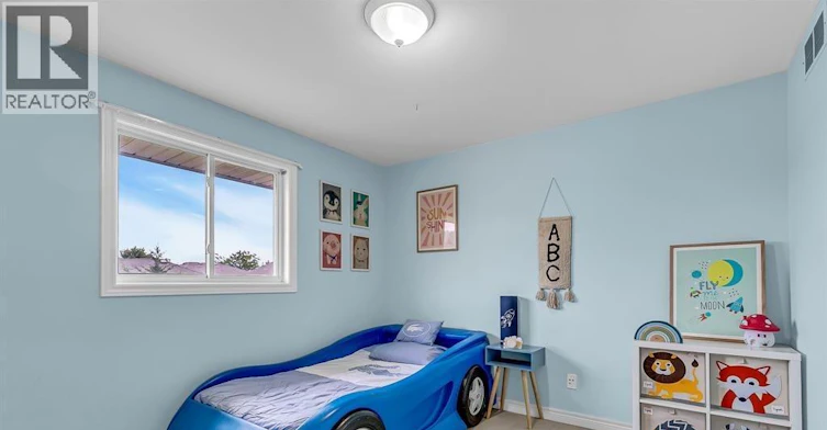 898 Hacienda Court, Windsor, ON, N9G 2T1 - 23