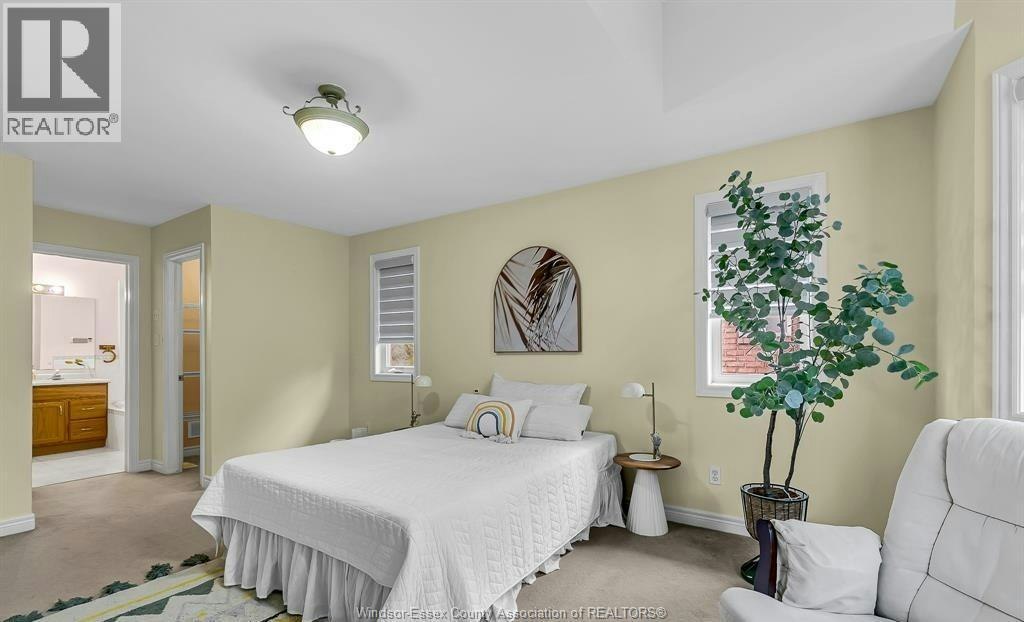898 Hacienda Court, Windsor, ON, N9G 2T1 - 18
