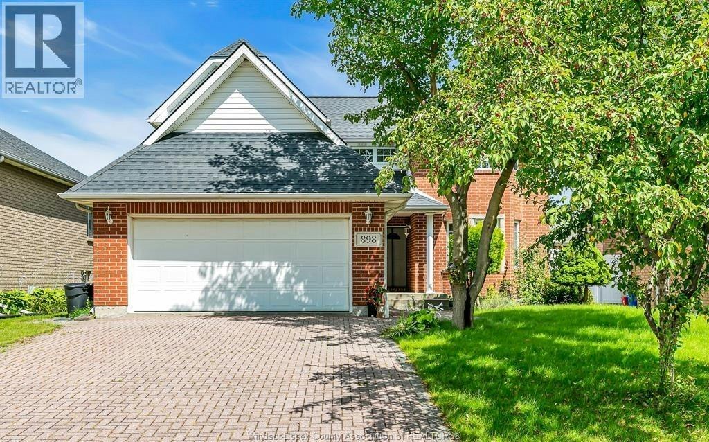 898 Hacienda Court, Windsor, ON, N9G 2T1