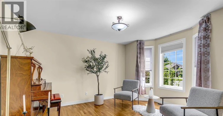 898 Hacienda Court, Windsor, ON, N9G 2T1 - 5