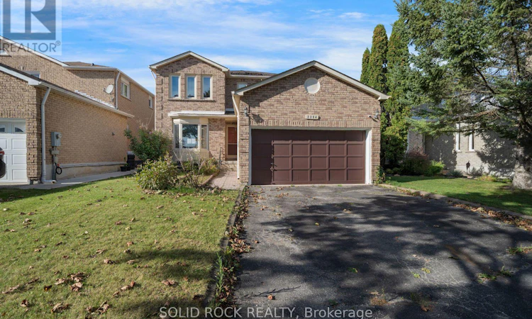 2394 Strathmore Crescent