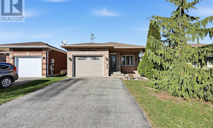 8 Lucas Avenue
