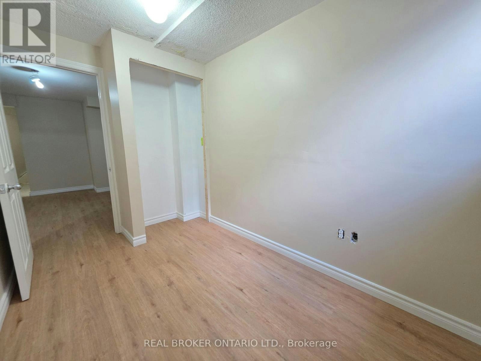 BASEMENT-922 Ledbury Crescent, Mississauga, ON, L5V 2P8 - 7