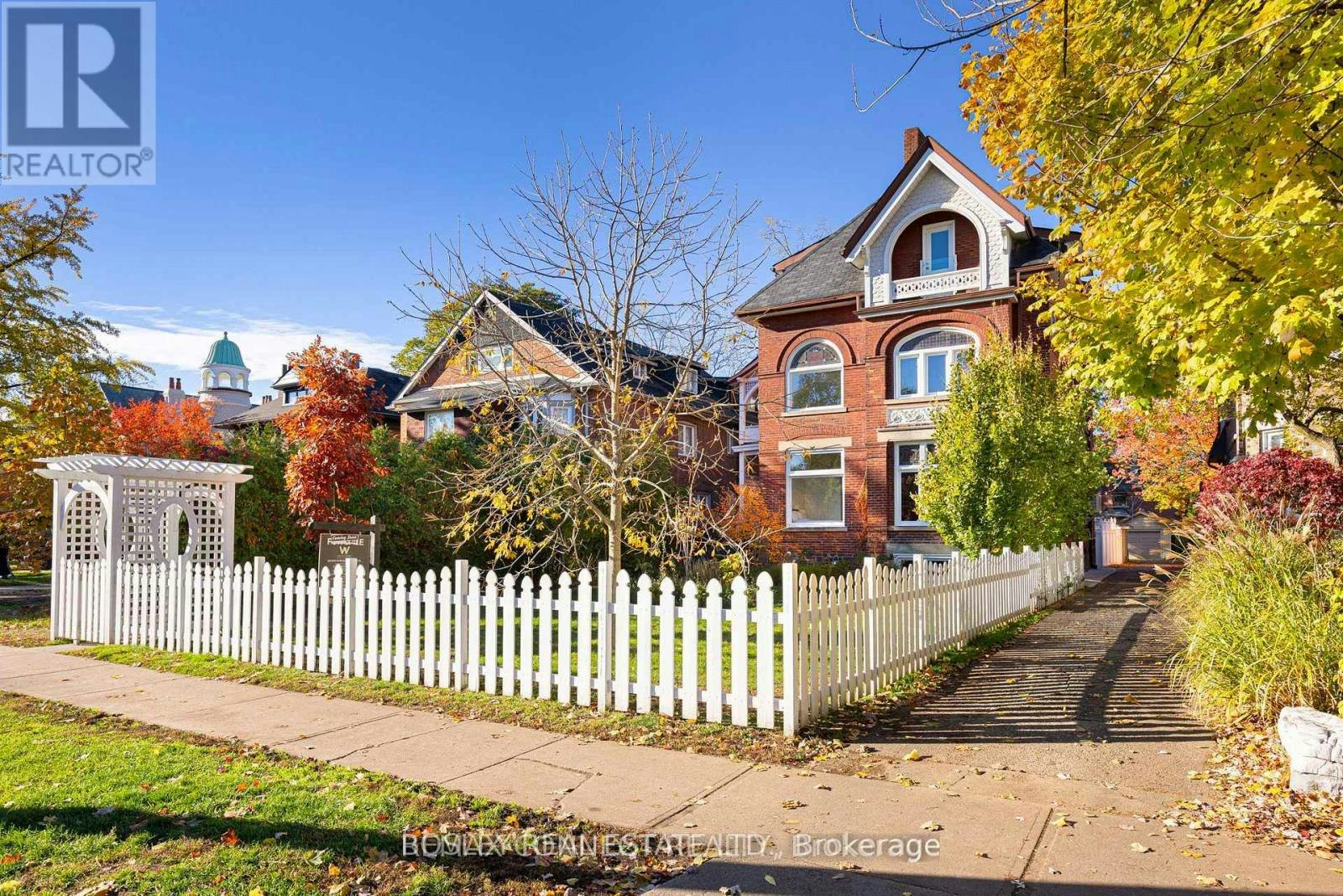 MAIN-178 High Park Avenue, Toronto, ON, M6P 2S4 - 2